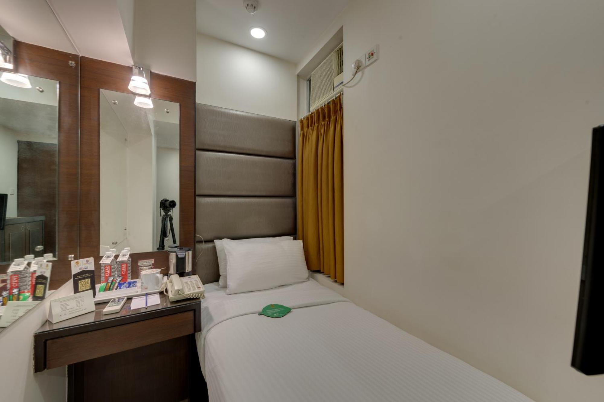 Hotel Suba Galaxy Bombay Exterior foto